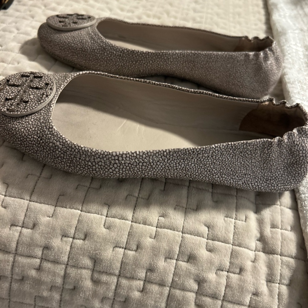 Tory Burch Gray Ballet Flats